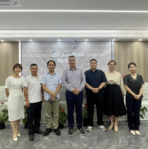 熱烈歡迎韓國(guó)客戶蒞臨逸云天實(shí)地考察，共商合作大計(jì)！
